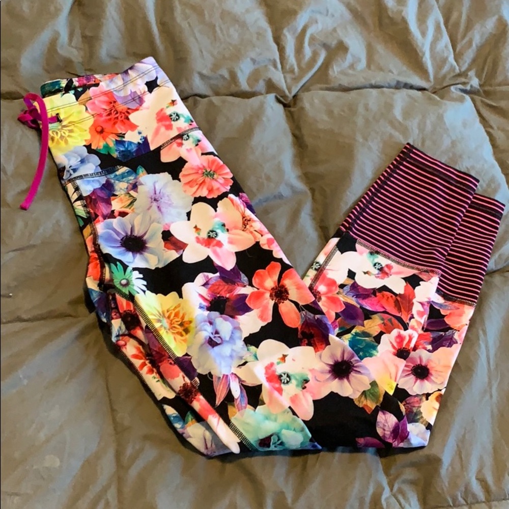 Floral print leggings medium